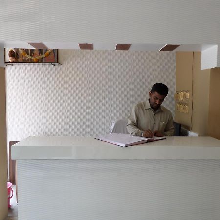 Parvat Lodge Ahmednagar Exterior photo